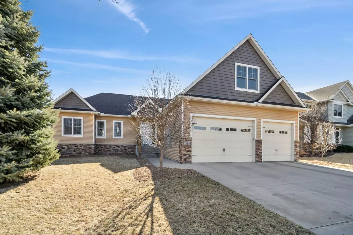 Waconia, MN 55387,1523 Sparrow RD