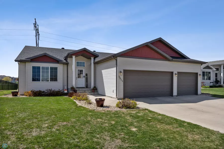 3511 50th ST S, Fargo, ND 58104