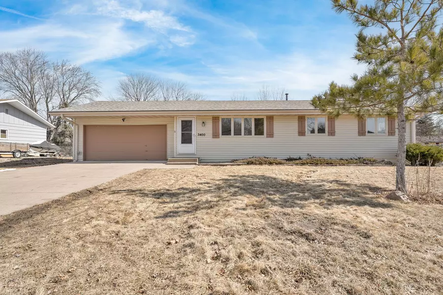 3400 Hillsboro AVE N, New Hope, MN 55427