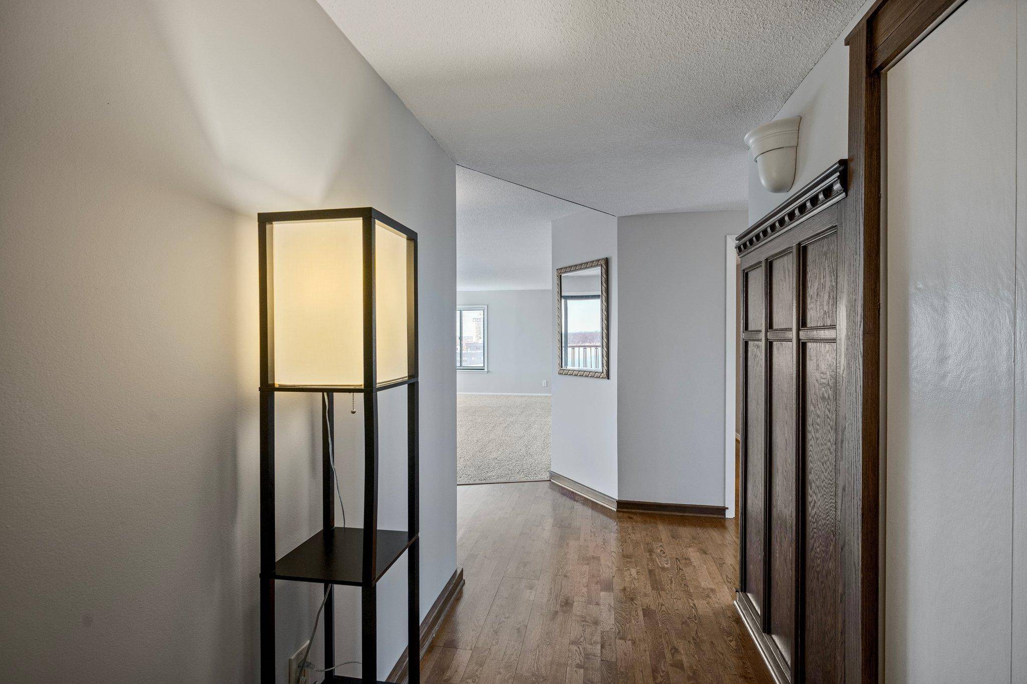 Minneapolis, MN 55416,2950 Dean Pkwy #1505