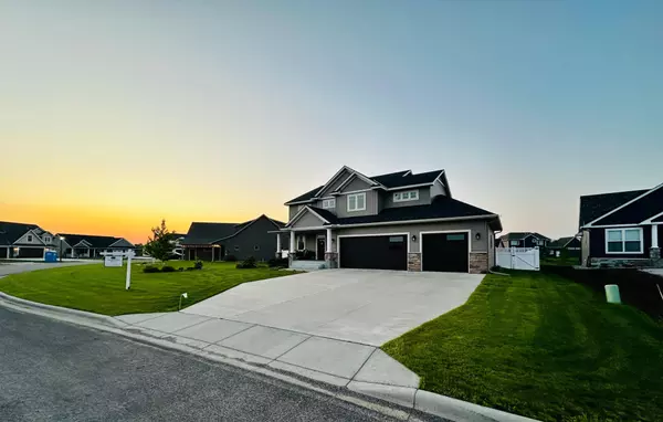 Sartell, MN 56377,2011 Sandstone LOOP N