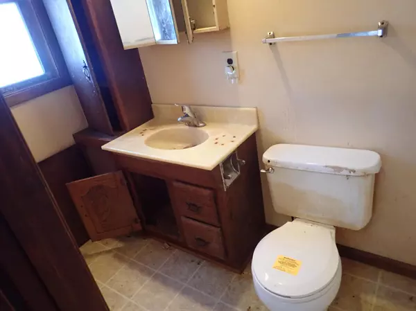 Slayton, MN 56172,2742 Oak AVE