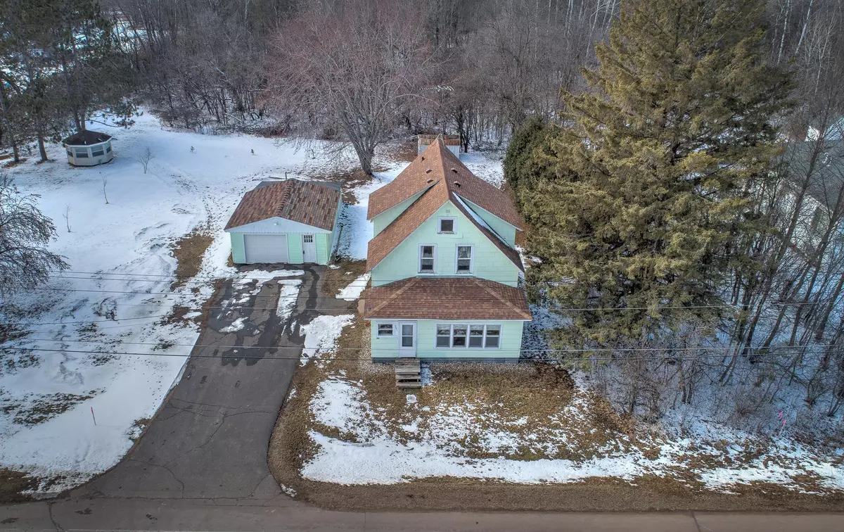 Mora, MN 55051,501 Walnut ST S