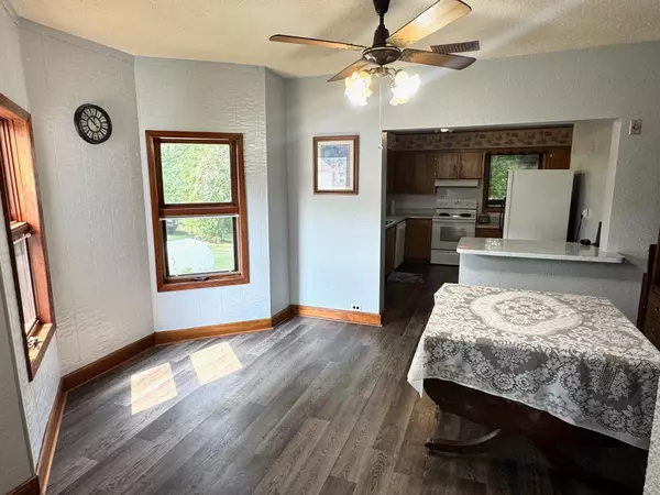 Badger, MN 56714,401 S Main ST