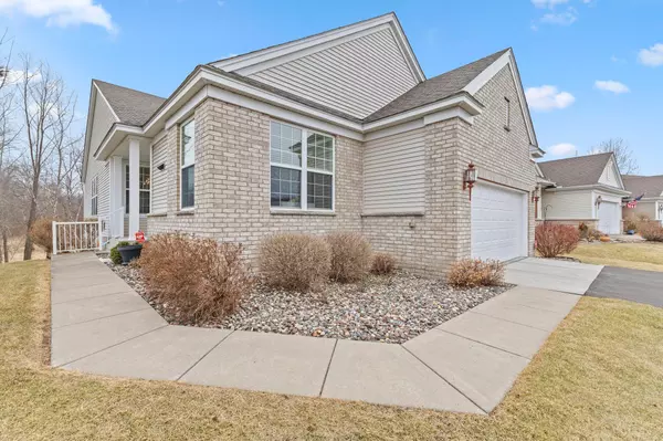 5231 157th ST N, Hugo, MN 55038