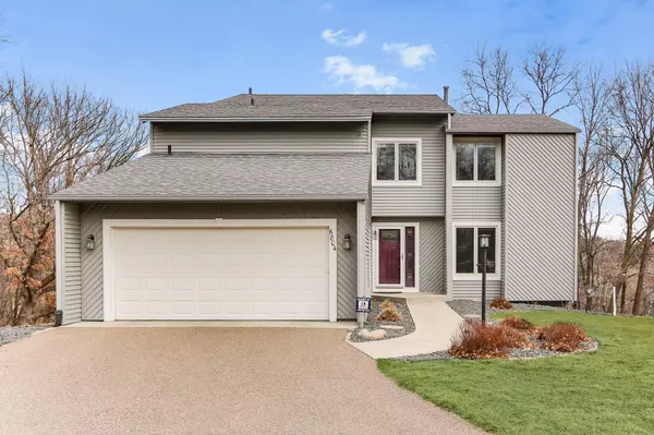 6804 Jeremy CT, Eden Prairie, MN 55346