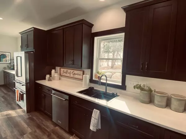 Detroit Lakes, MN 56501,1084 W Lake DR