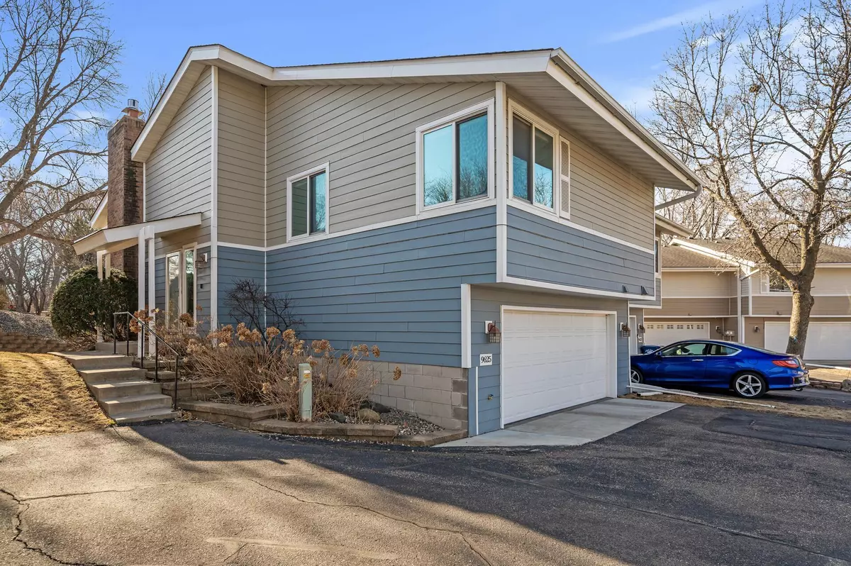 Eden Prairie, MN 55347,9625 Brighton LN