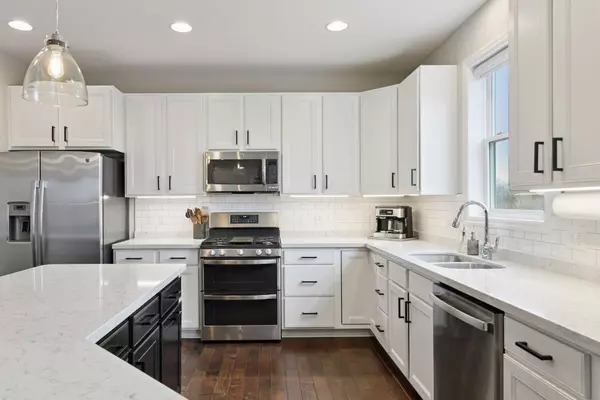 Victoria, MN 55386,2805 Heron LN