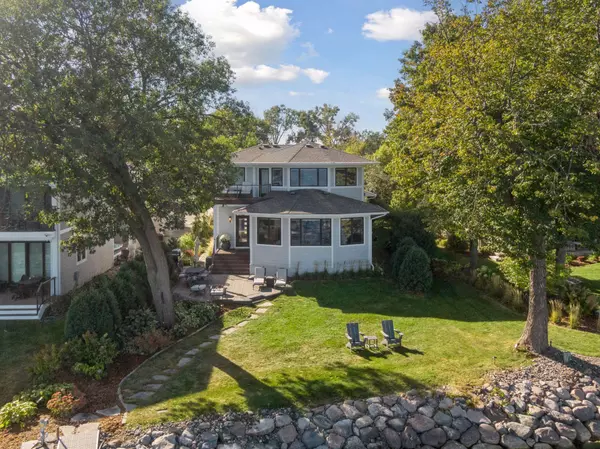 Orono, MN 55391,1990 Shadywood RD