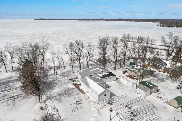 45327 Point WALK, Isle, MN 56342