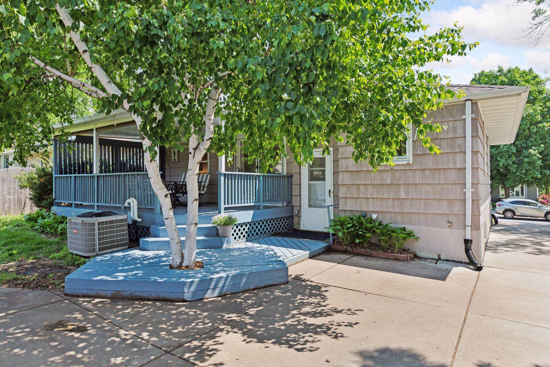 Saint Louis Park, MN 55426,3206 Texas AVE S