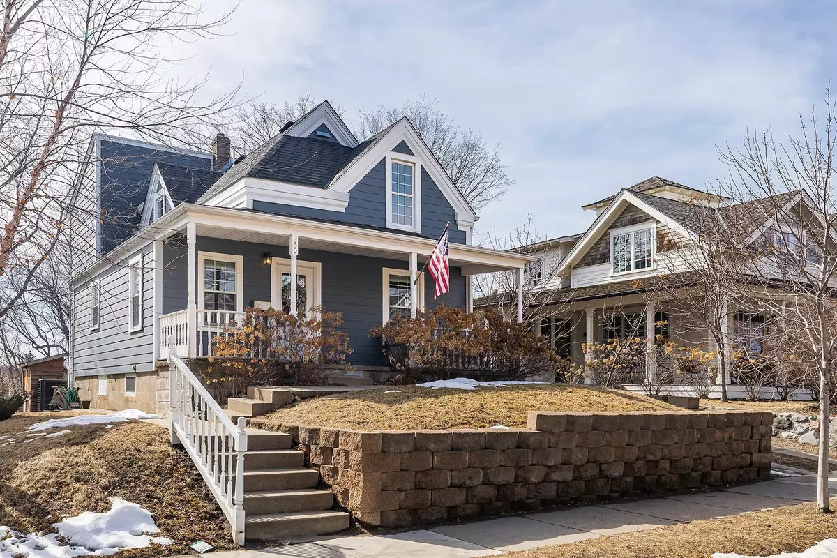 Excelsior, MN 55331,250 3rd ST