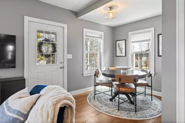 Excelsior, MN 55331,250 3rd ST