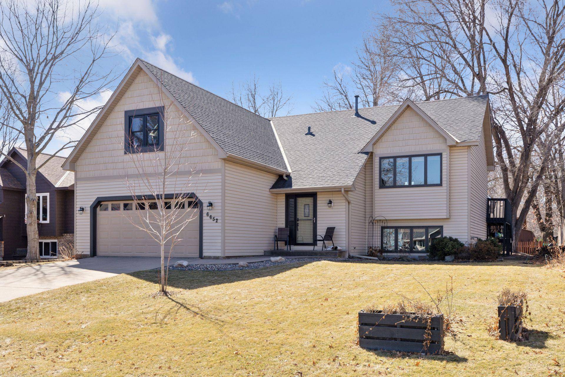 6652 Pelican PL, Lino Lakes, MN 55014