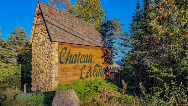 Tofte, MN 55615,6626 W Highway 61 #8