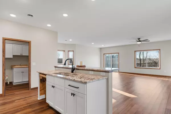 Faribault, MN 55021,1227 21st ST SW
