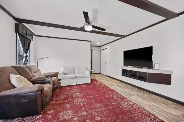 Saint Anthony, MN 55418,2501 Lowry AVE NE ##222