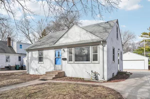 Lauderdale, MN 55113,1831 Malvern ST