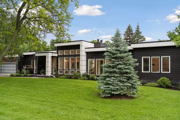 Golden Valley, MN 55422,209 Westwood DR N