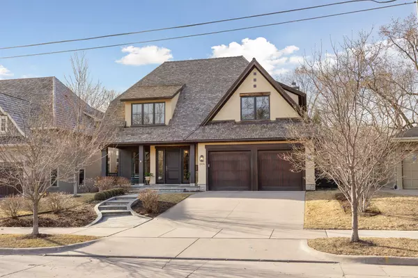 Minneapolis, MN 55405,2536 Upton AVE S