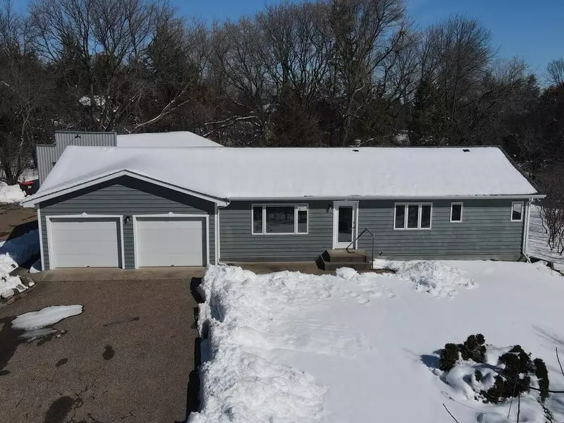 1337 Omaha AVE N, West Lakeland Twp, MN 55082