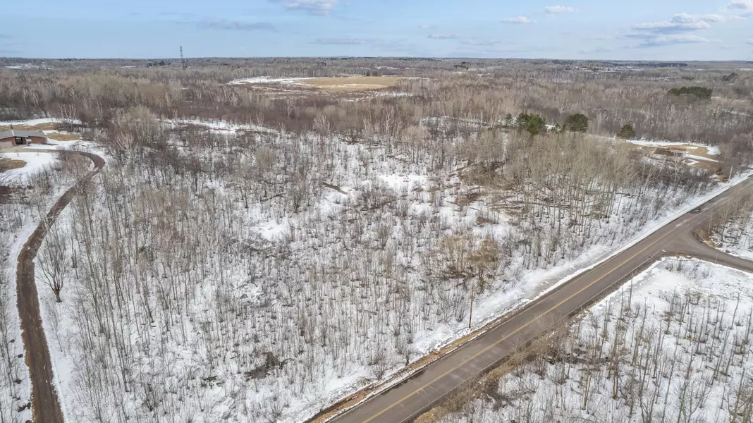 37XX Norton RD, Duluth, MN 55803