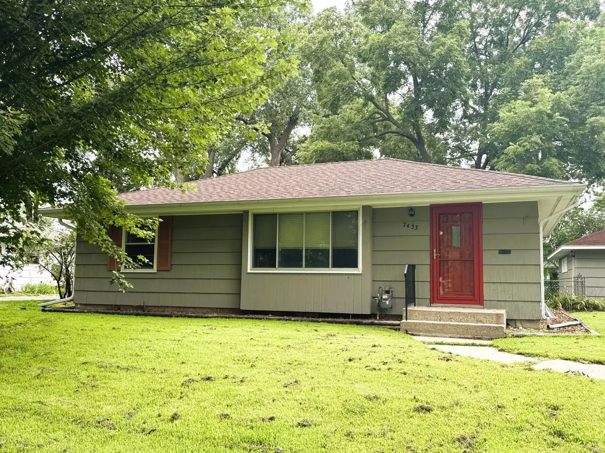 Richfield, MN 55423,7433 15th AVE S
