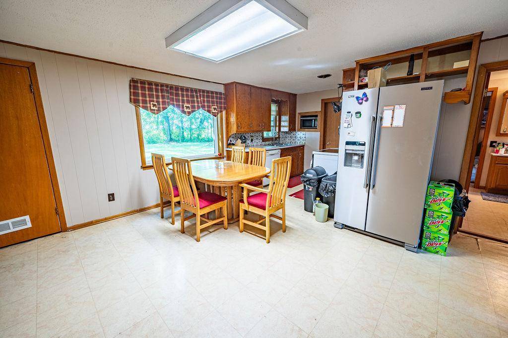 Baldwin, WI 54002,2222 County RD E