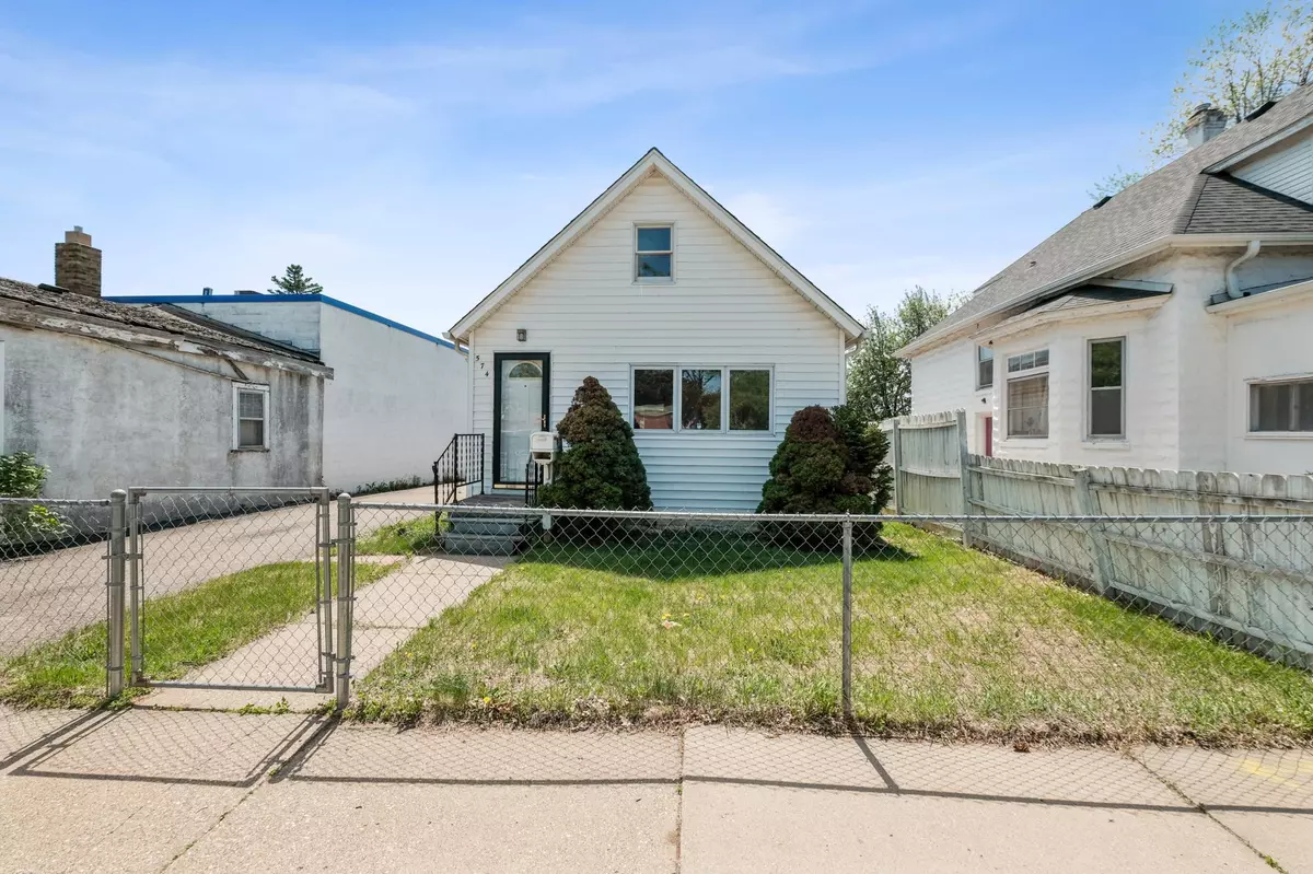 Saint Paul, MN 55103,574 Burgess ST