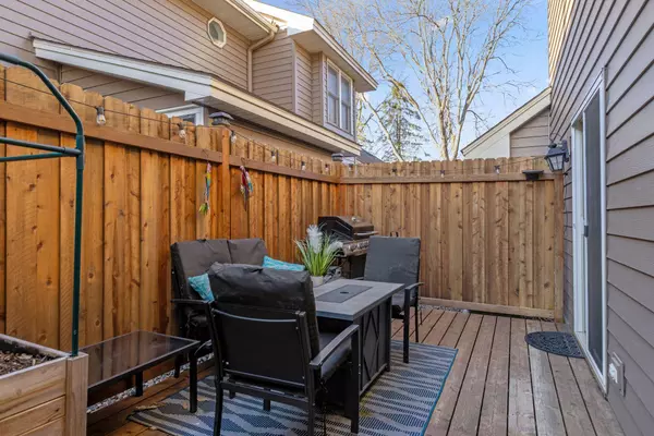 Minnetonka, MN 55345,18511 Cherry Tree CT