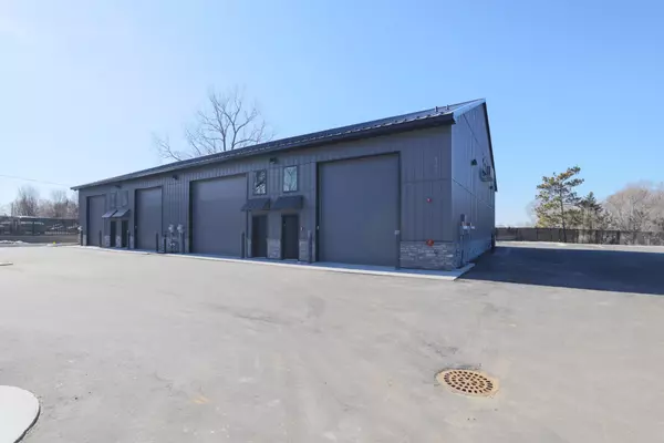 Fridley, MN 55421,5476 & 5478 7th ST NE