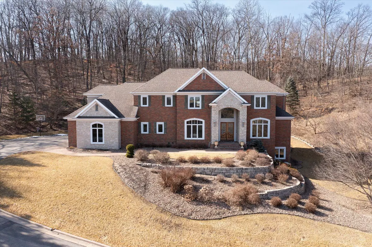 Onalaska, WI 54650,503 Country Club LN