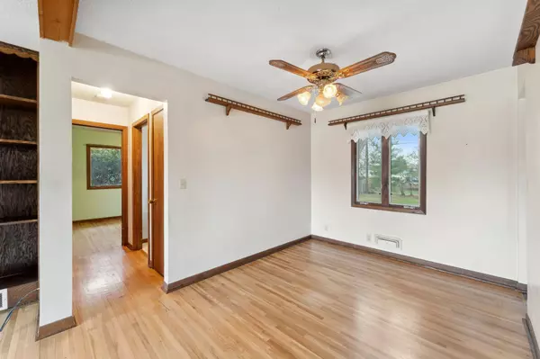 Richfield, MN 55423,7421 15th AVE S