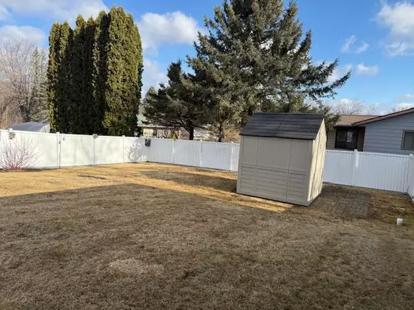 Caledonia, MN 55921,705 Hokah ST N