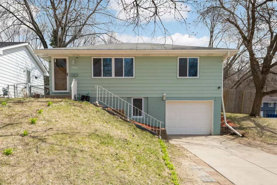 3100 Halifax AVE N, Robbinsdale, MN 55422