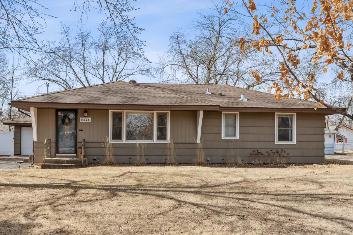 Coon Rapids, MN 55433,11224 Arrowhead ST NW