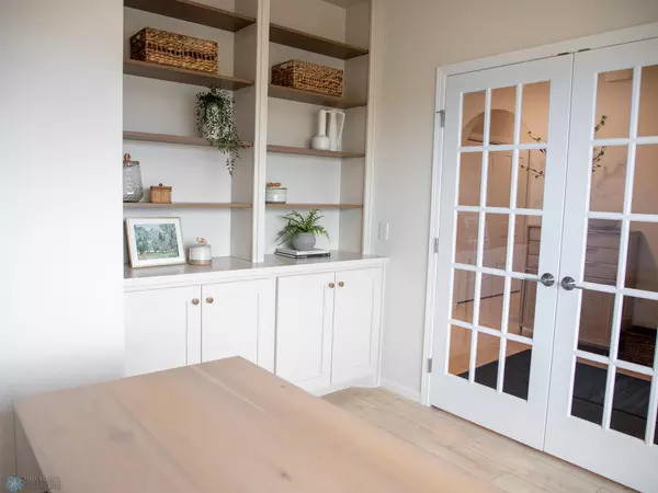 Fargo, ND 58104,1403 66th AVE S