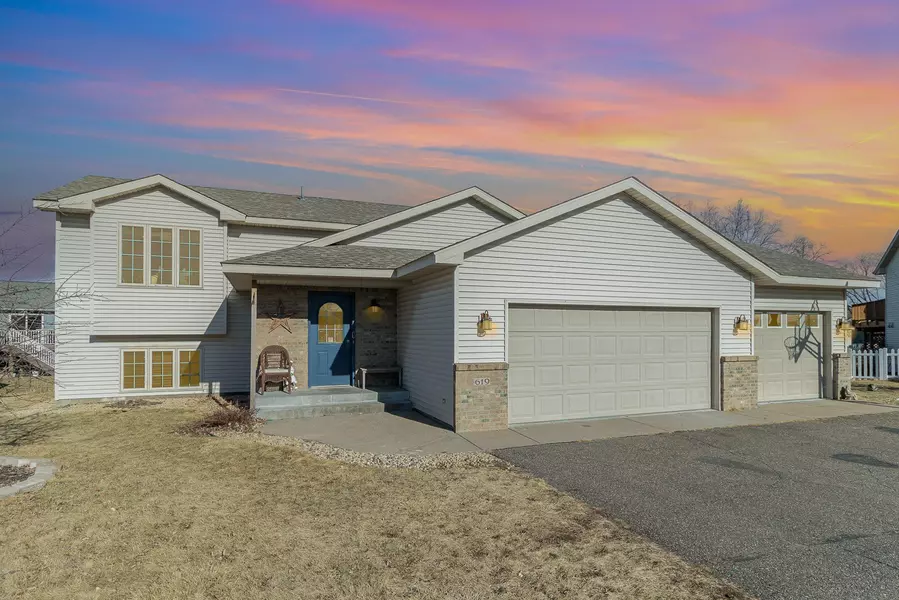 619 7th ST S, Sartell, MN 56377