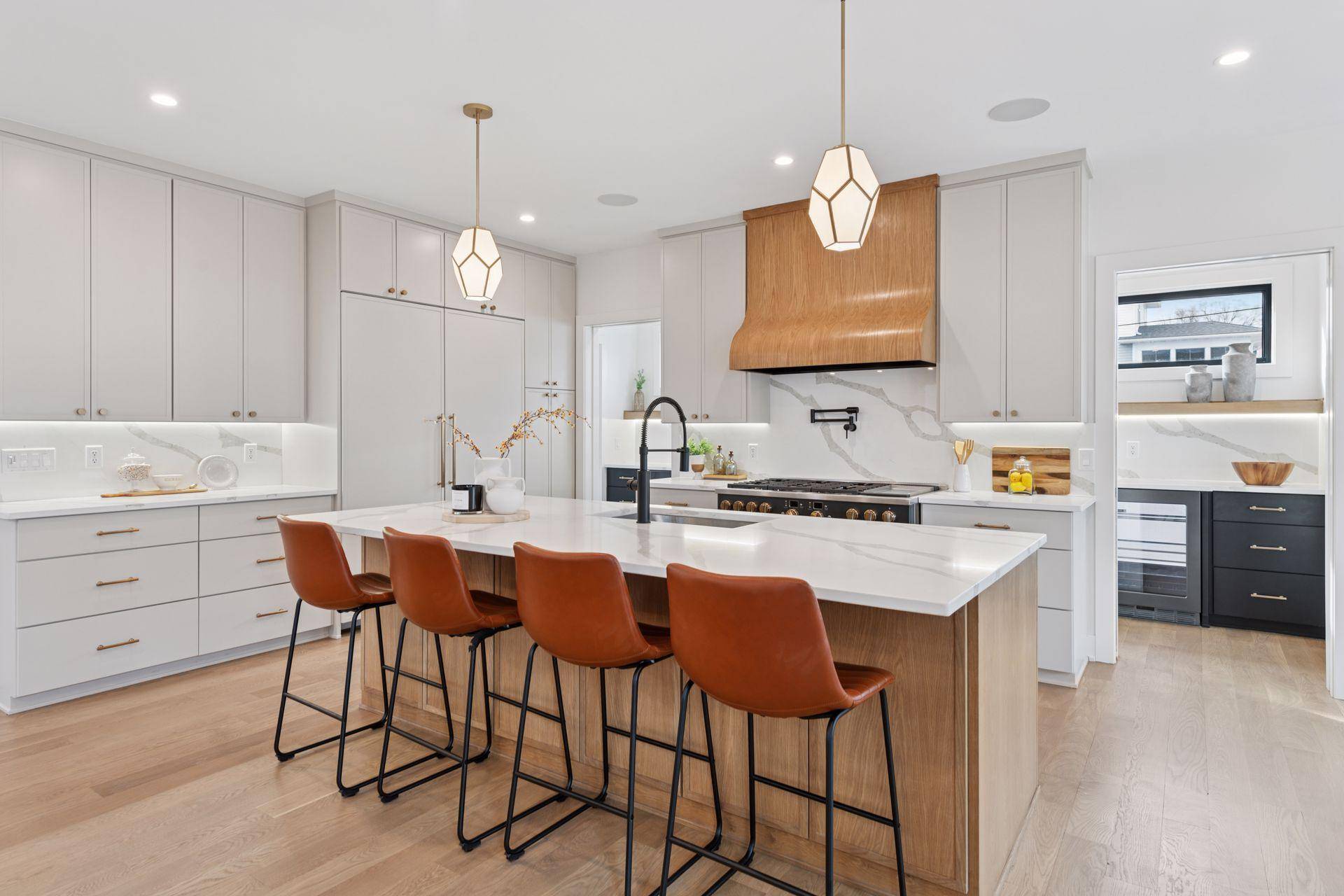 6008 Oaklawn AVE, Edina, MN 55424