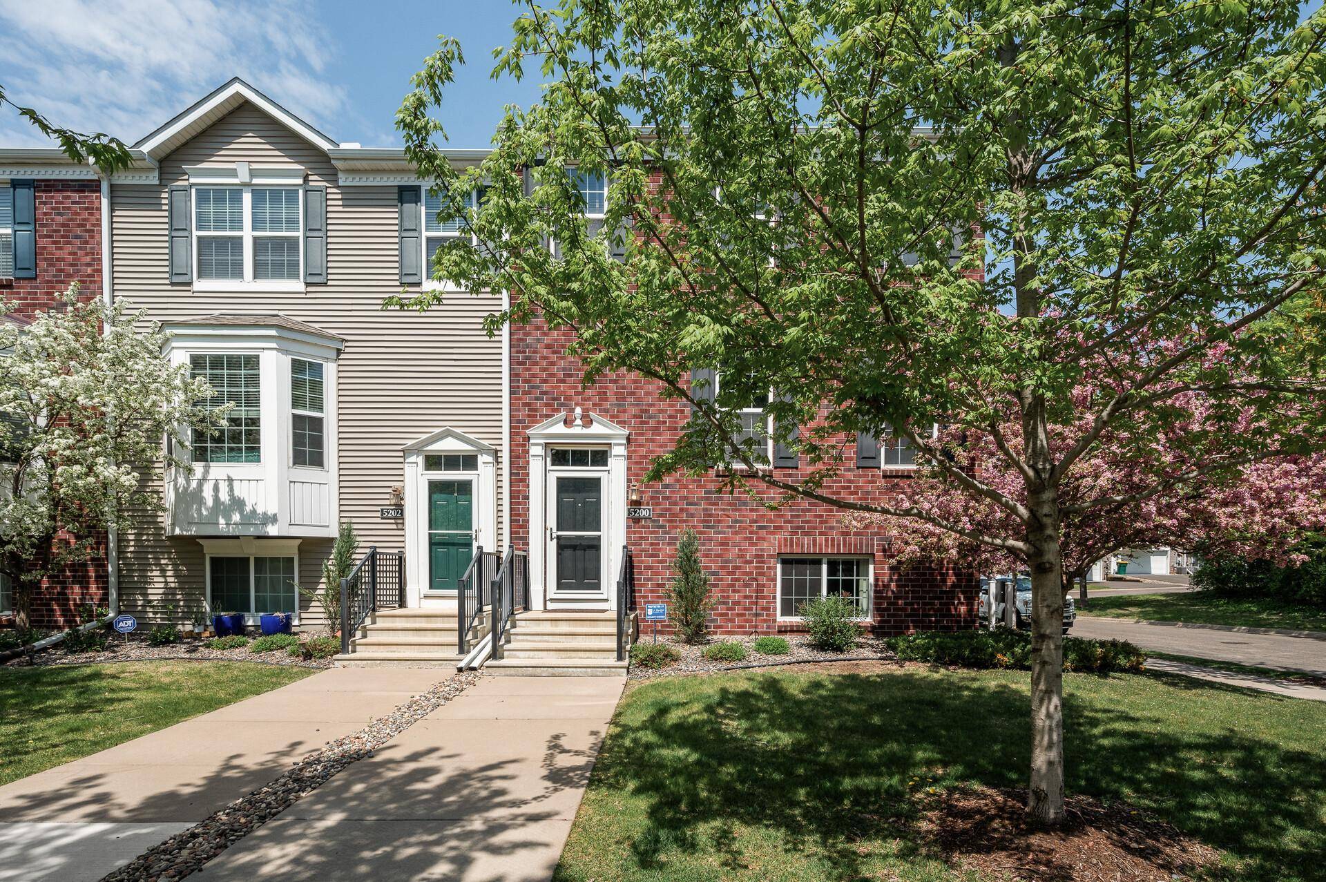 Robbinsdale, MN 55422,5200 Scott CT