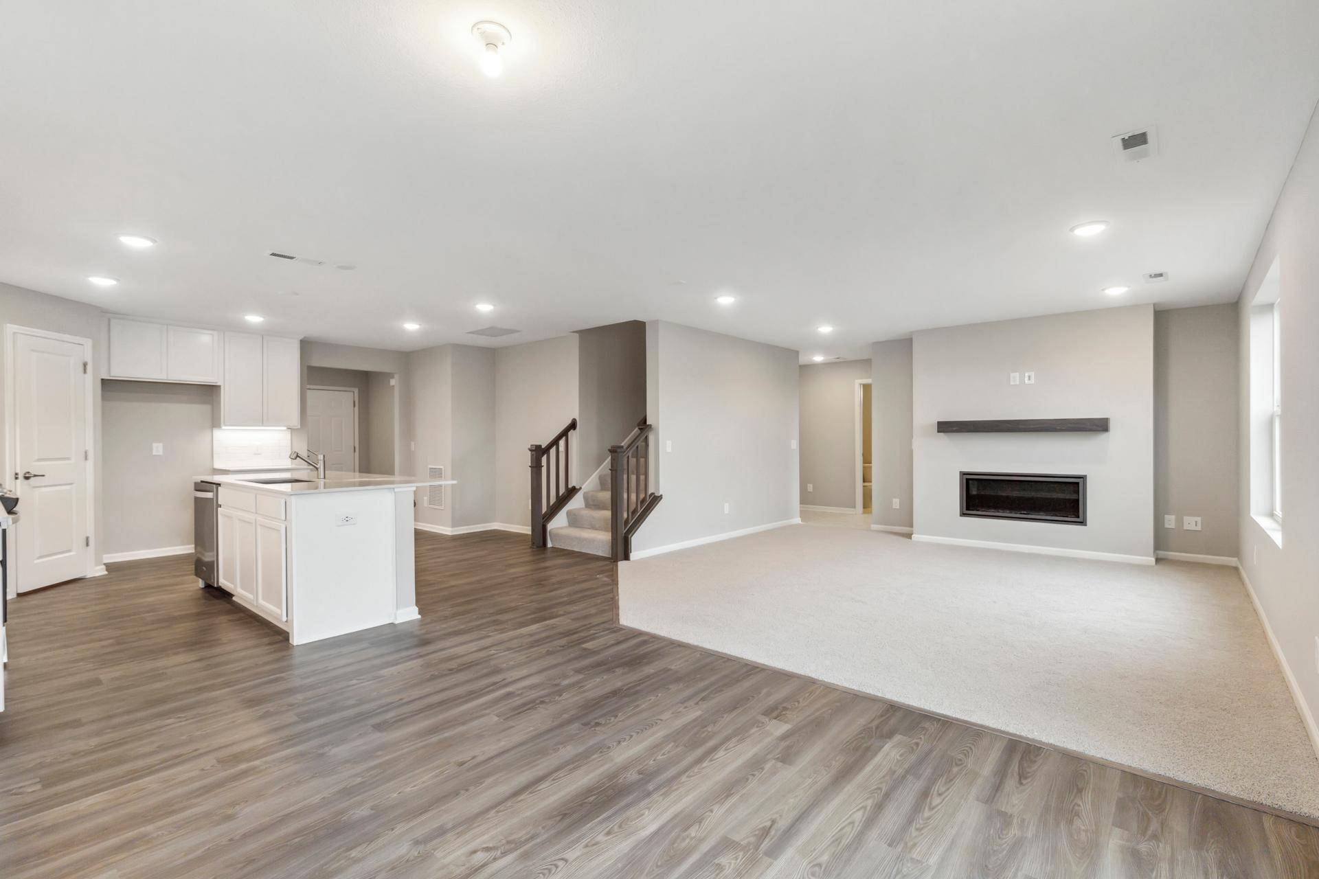 Cottage Grove, MN 55016,6255 Highland Hills LN S