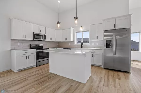 Moorhead, MN 56560,3743 17th ST S