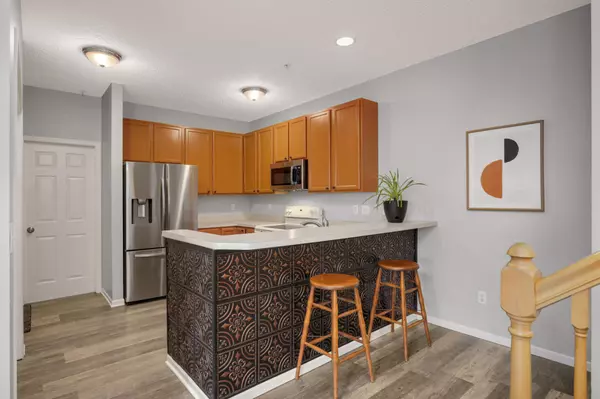 1621 Woodlynn AVE #3 Maplewood, MN 55109