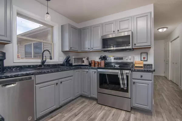 Osceola, WI 54020,738 220th ST