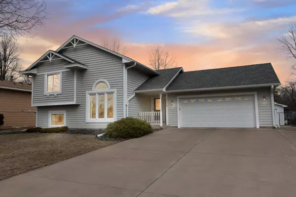 8656 Emerson AVE N,  Brooklyn Park,  MN 55444
