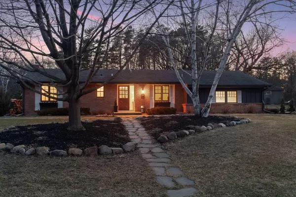 27475 Pine Bend,  Shorewood,  MN 55331