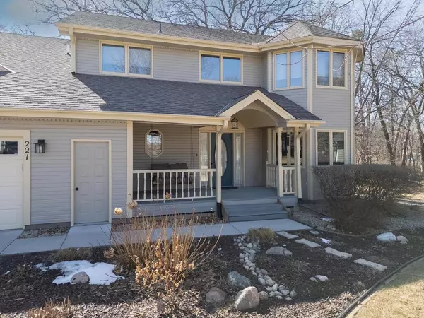 Champlin, MN 55316,221 Belle Aire CT