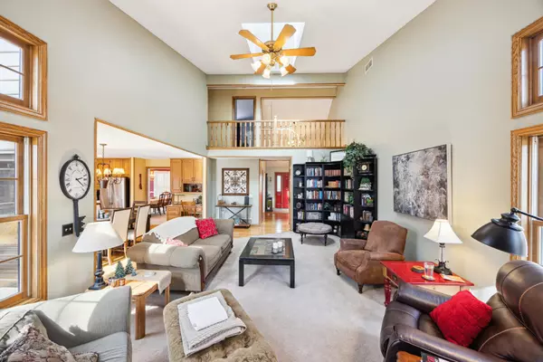 Blaine, MN 55449,3374 Rodeo DR NE