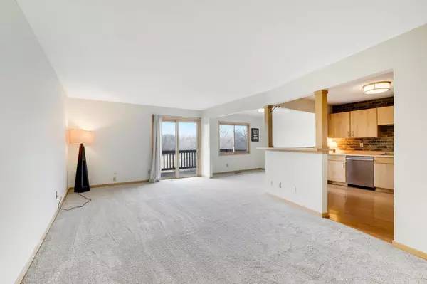 Edina, MN 55436,6811 Langford DR
